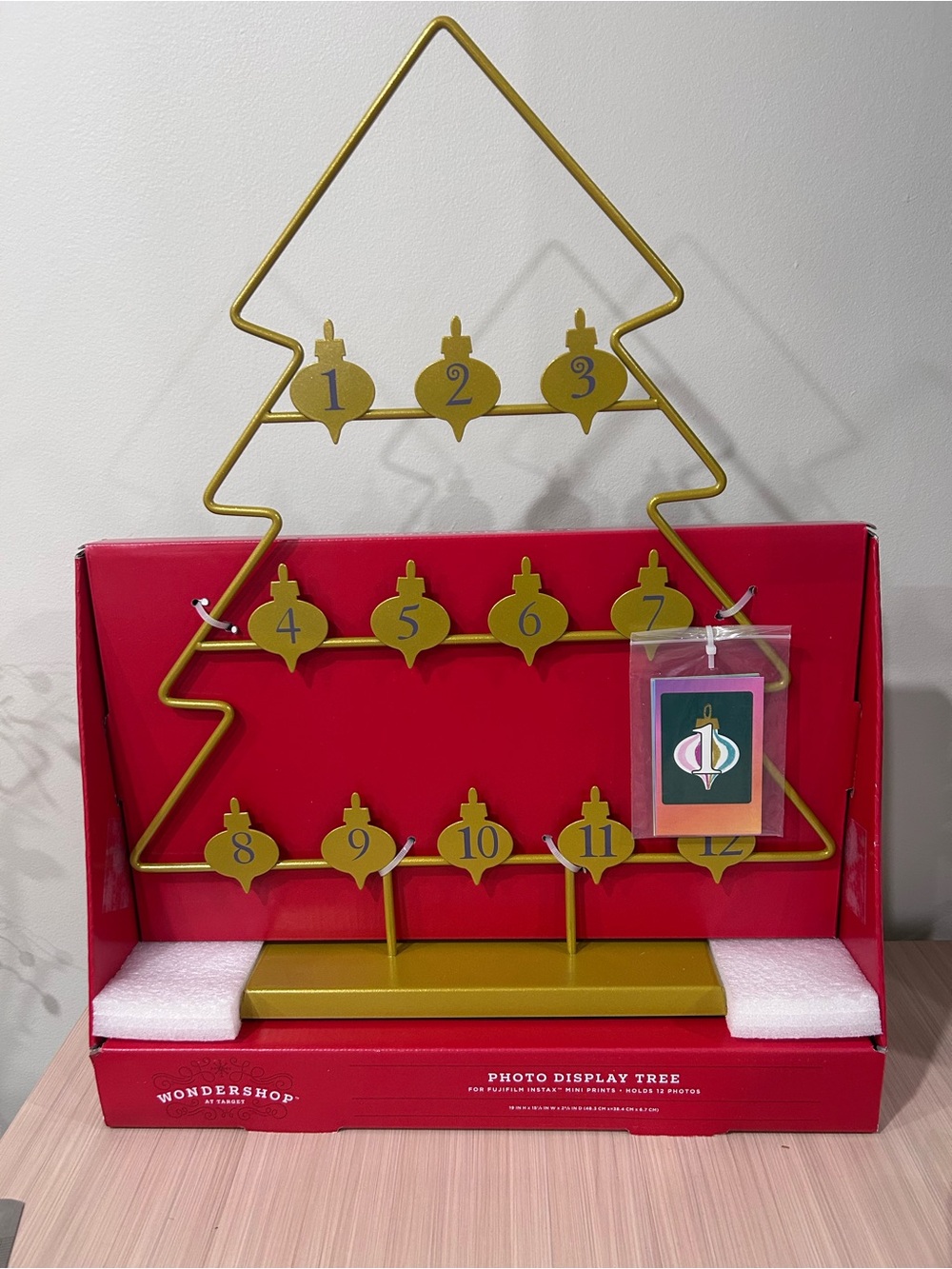 Wondershop Gold Metal Holiday Photo Display Tree